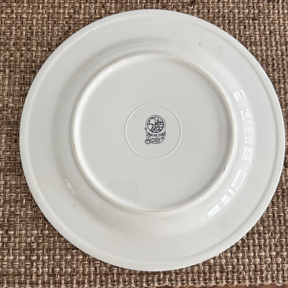 Syracuse China Broadmoor Hotel Green and White Decorative Golf Chop Plate - Picture 2 of 6